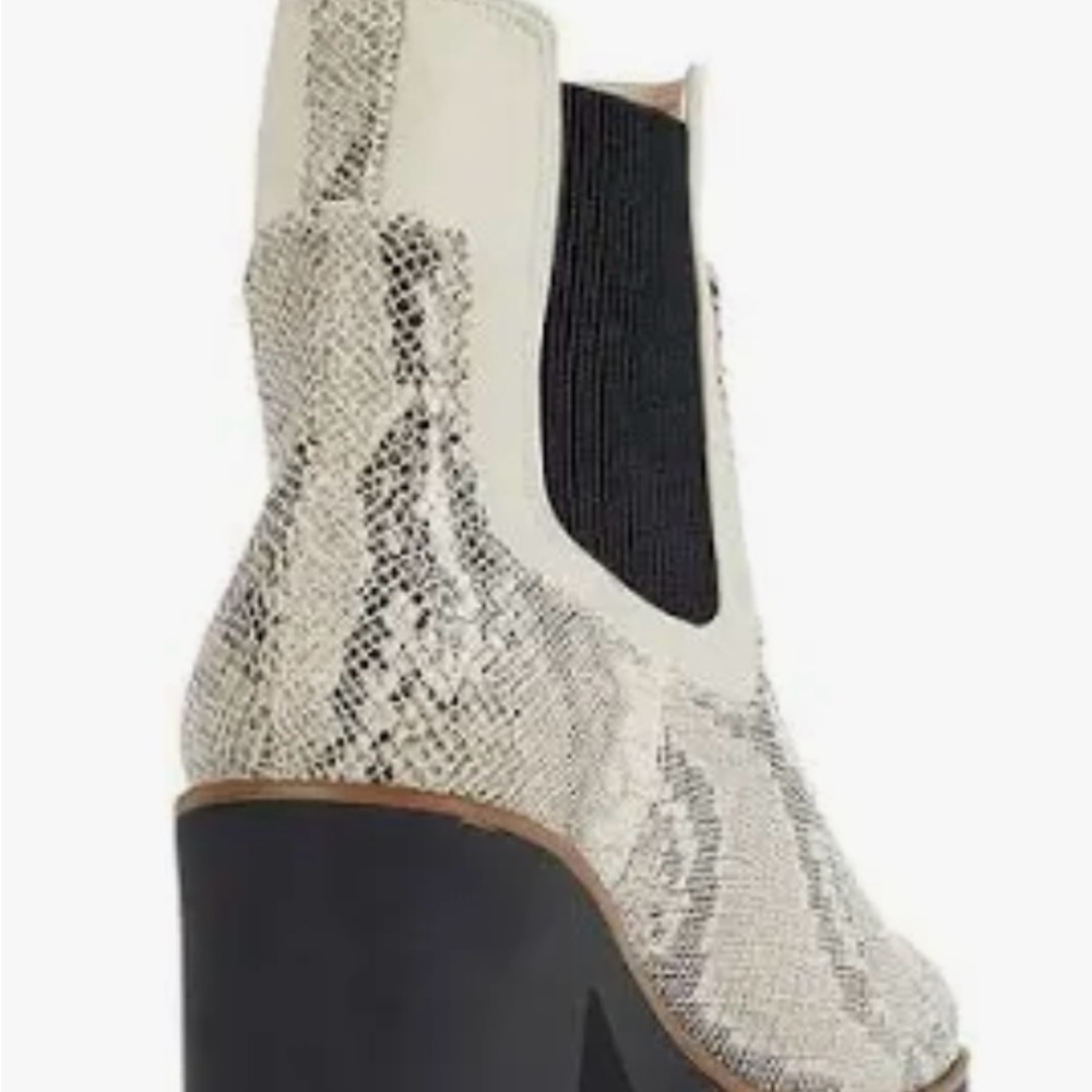 Women boots - Picture 3 of 6